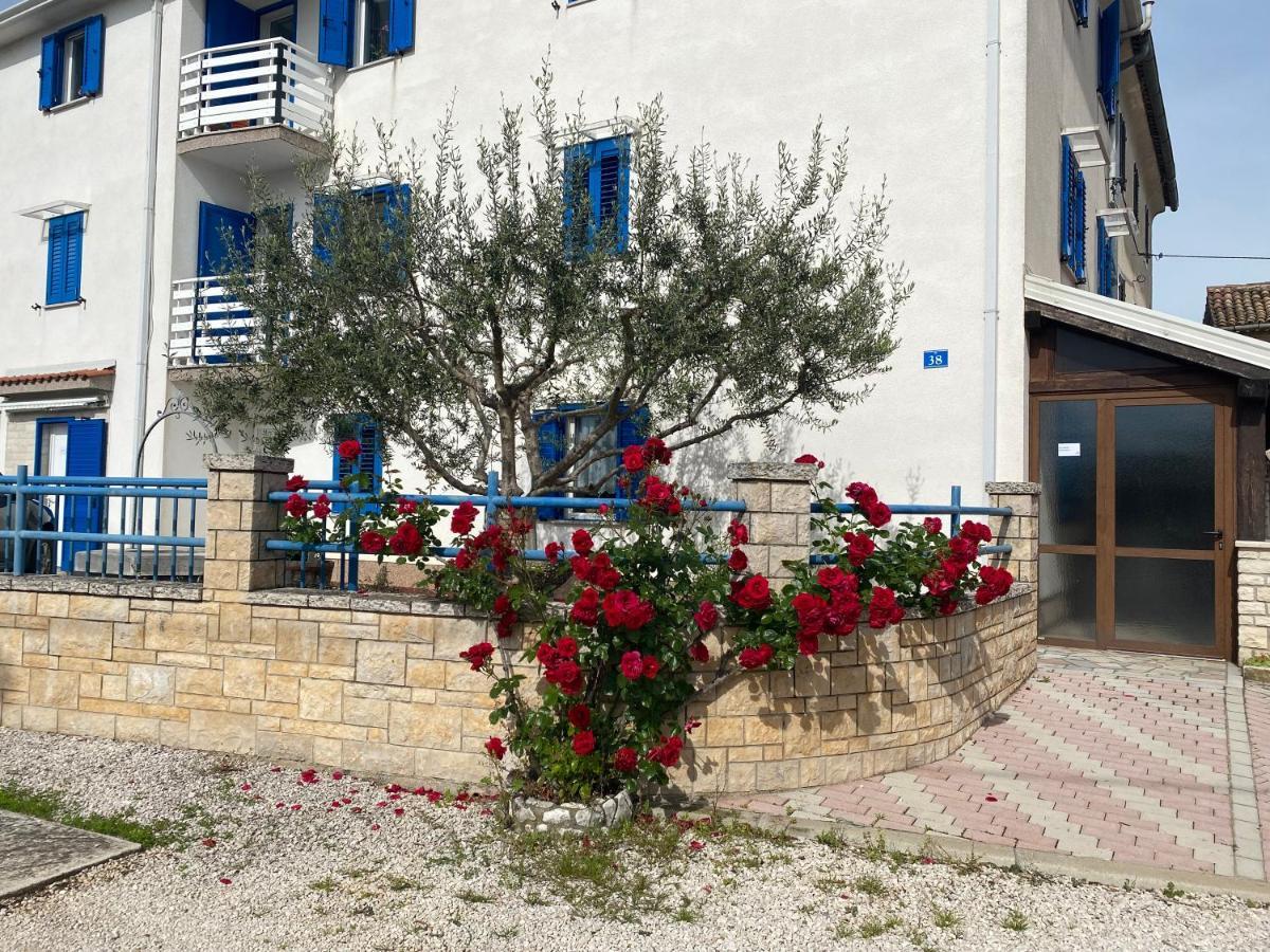 Olive Tree Apartments ウマグ エクステリア 写真
